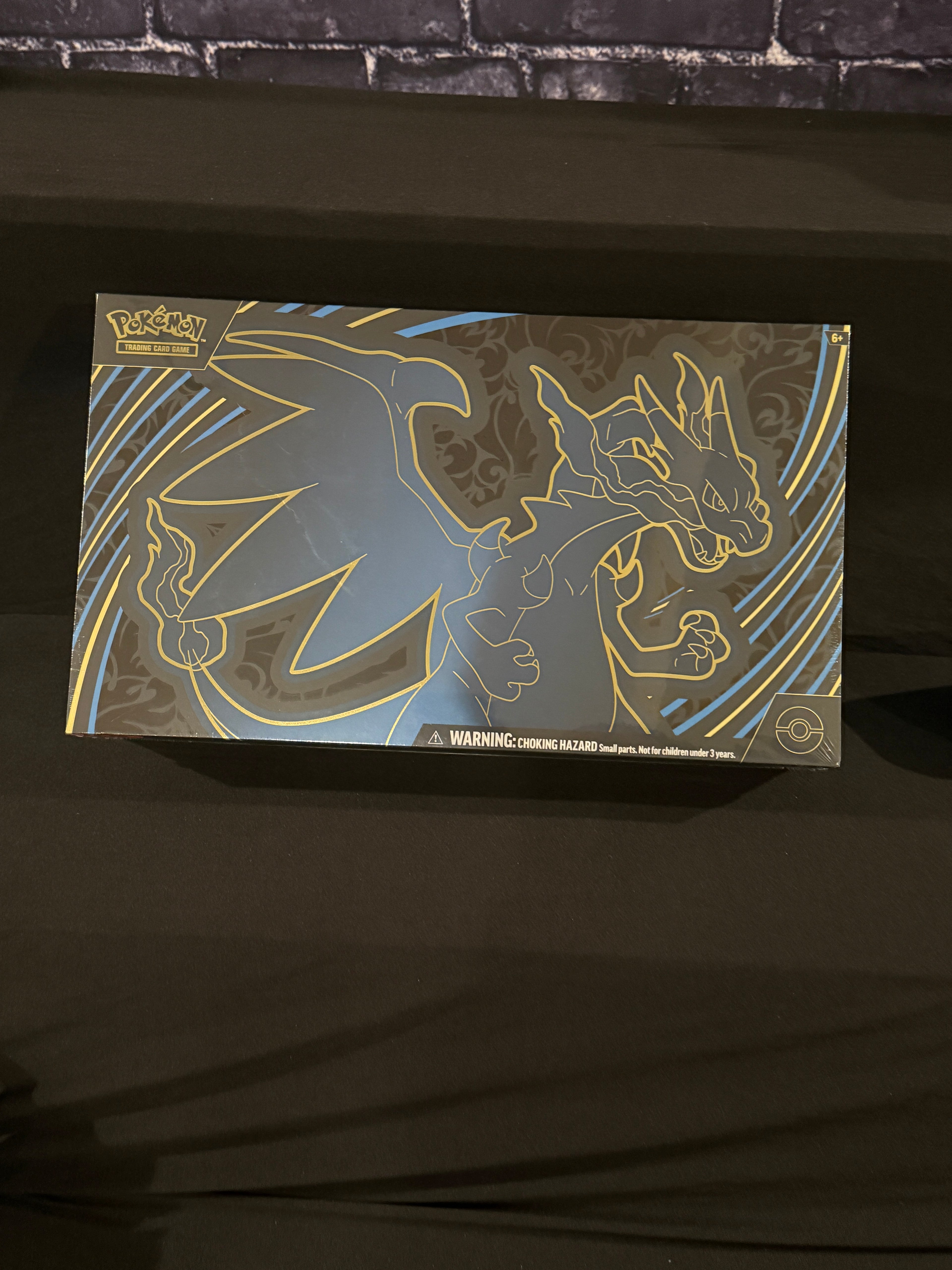 Mega Charizard X ex Ultra-Premium Collection